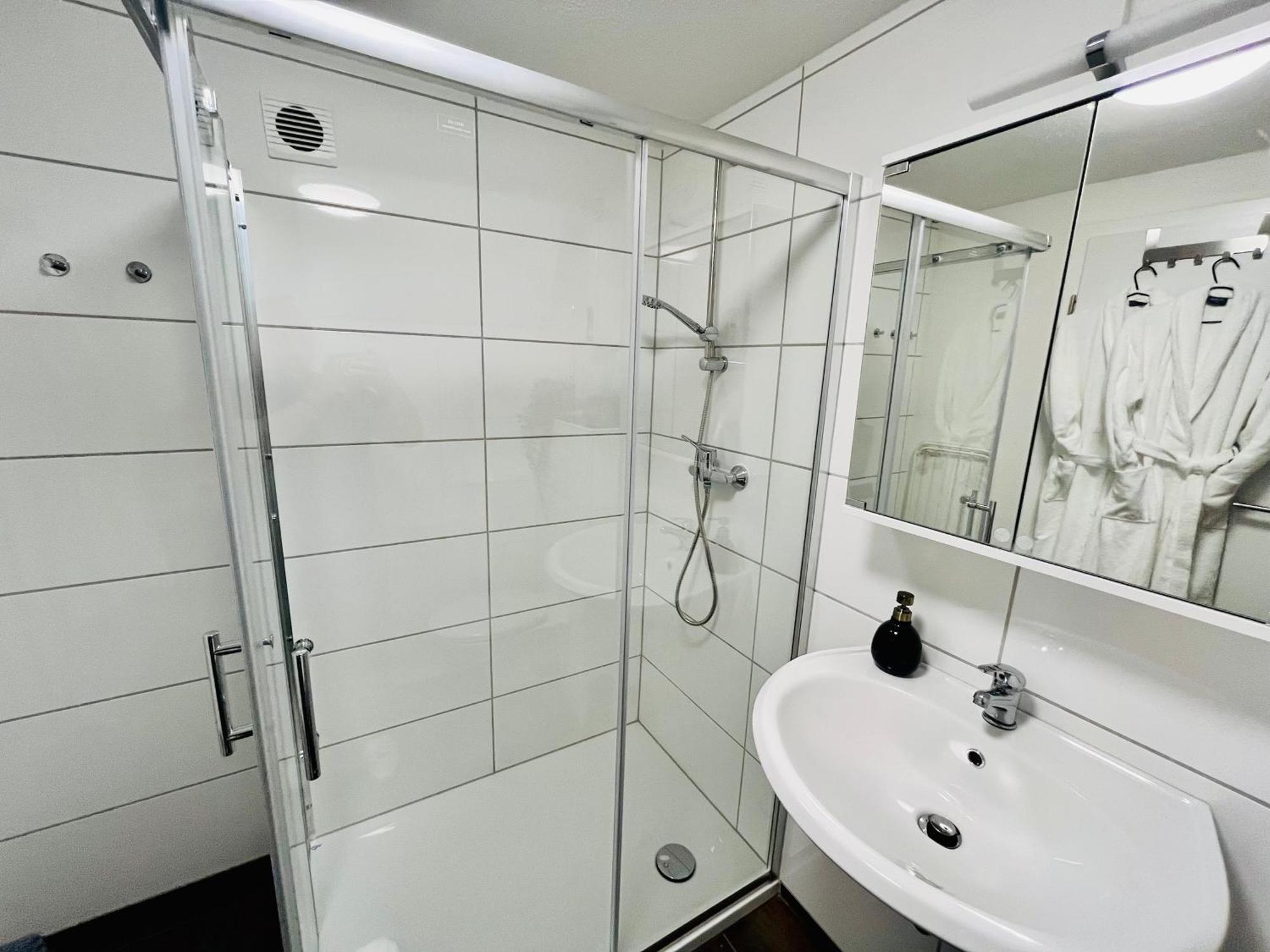 Aycatcherhomes - Top Lage I Zentral I Altstadt Marburg I Naehe Fluss Lahn I Wlan I Parterre Boutique Apartment Orion Dış mekan fotoğraf